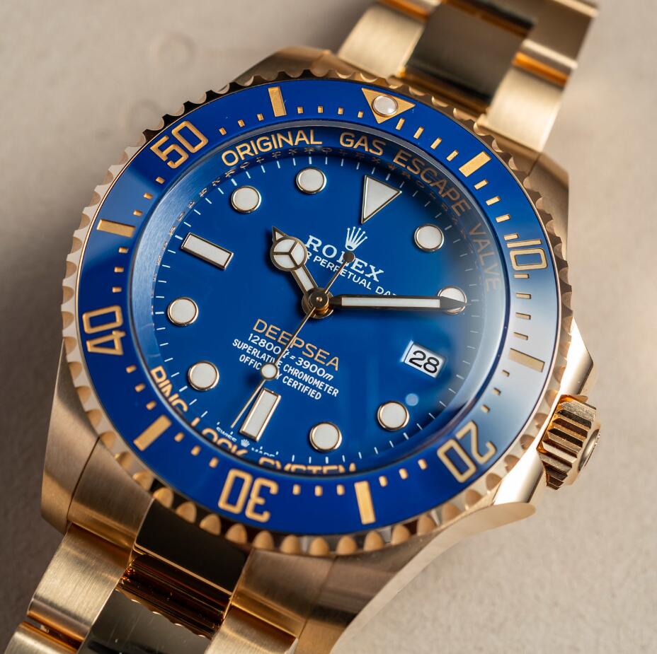 Replica Rolex si rivolge al metallo prezioso per l’ultimo oro giallo Deepsea Dweller